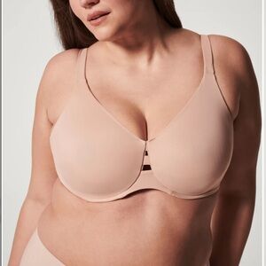 Spanx low profile minimizer bra. Set of 2